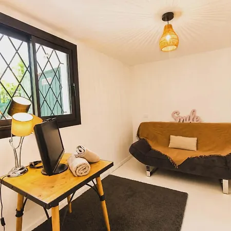 La Maison Du Bonheur Guest house