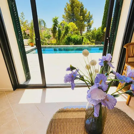 La Maison Du Bonheur Guest house