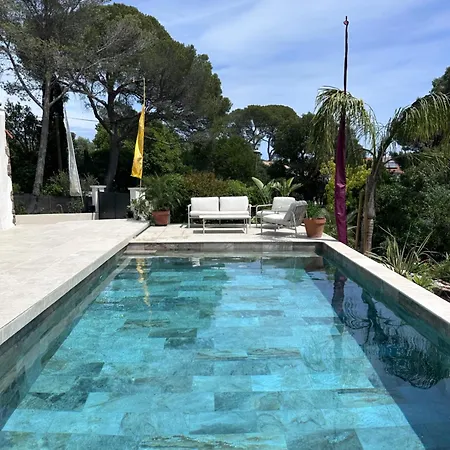 Guest house La Maison Du Bonheur