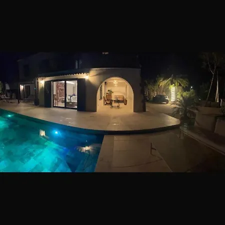 La Maison Du Bonheur Guest house Saint-Raphael (Var)