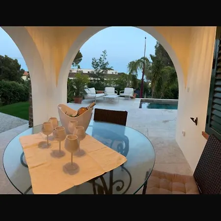La Maison Du Bonheur * Saint-Raphael (Var)