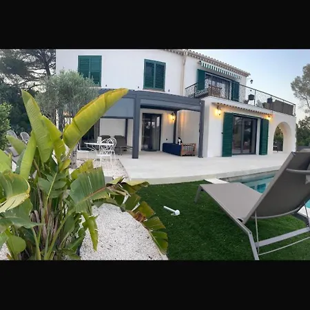 Guest house La Maison Du Bonheur Saint-Raphael (Var)
