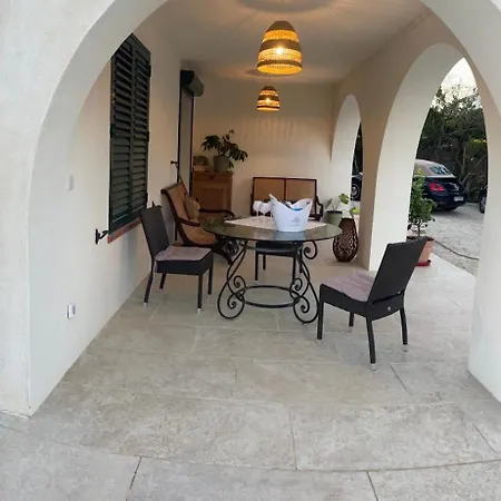 La Maison Du Bonheur Guest house Saint-Raphael (Var)