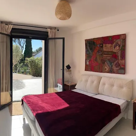 La Maison Du Bonheur Guest house