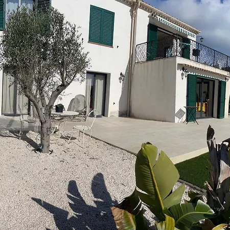 La Maison Du Bonheur * Saint-Raphael (Var)
